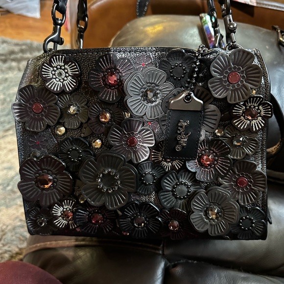 Coach Tea Rose Rouge 25 - Picture 14 of 17